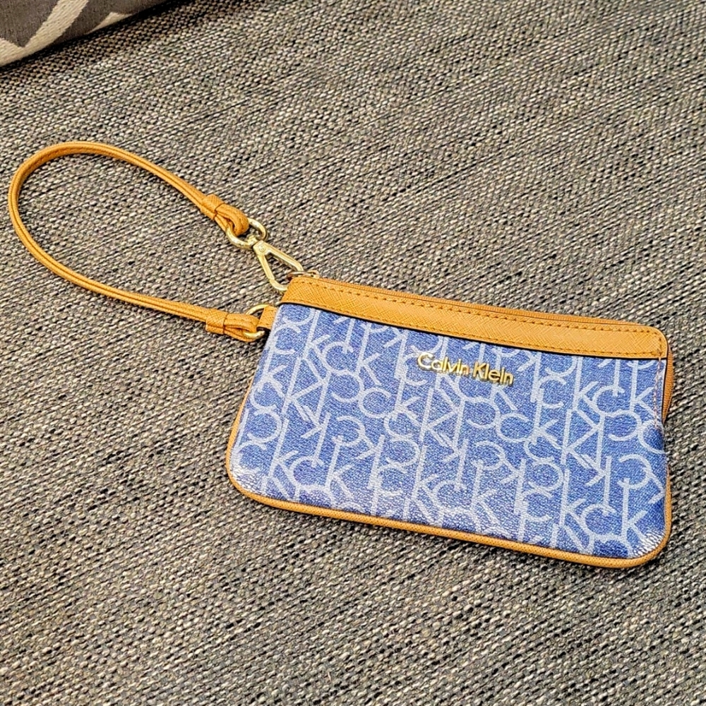 Calvin Klien Wrist Leather Bag